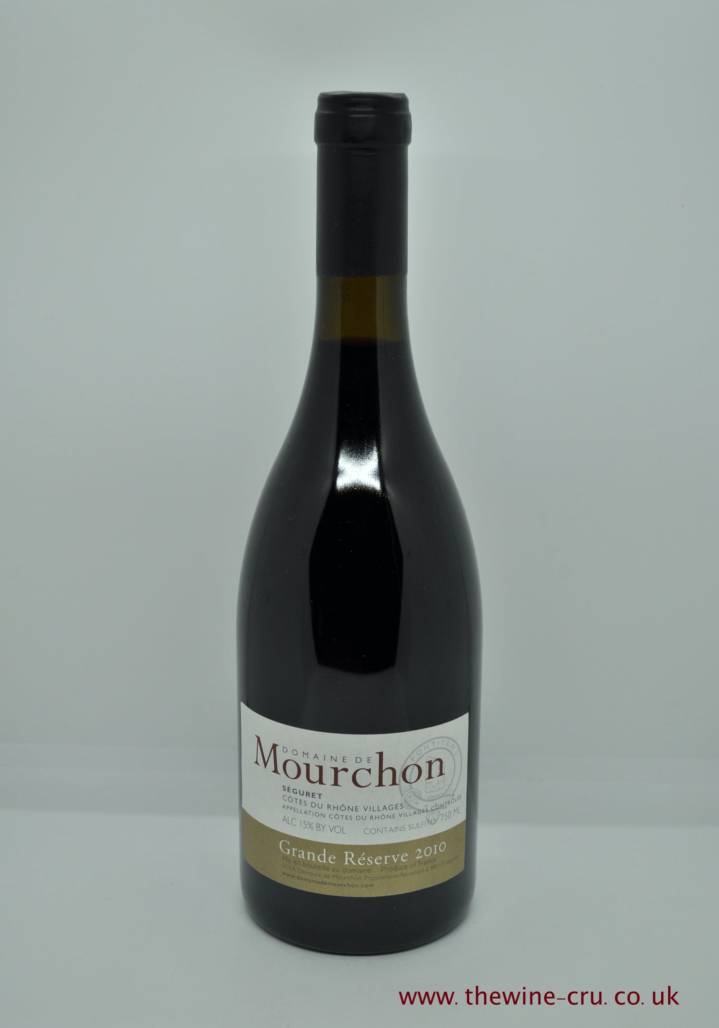 2010 vintage red wine. The bootle is in good condition. Immediate delivery. Free local delivery. Gift wrapping available.