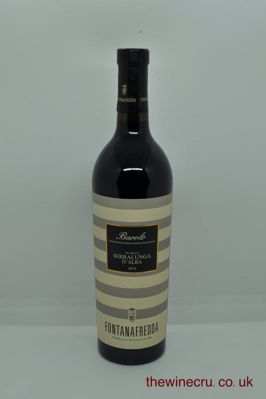 a bottle of vintage red wine from Italy. The bottle is in excellent condition. Immediate delivery. Free local delivery. Gift wrapping available.