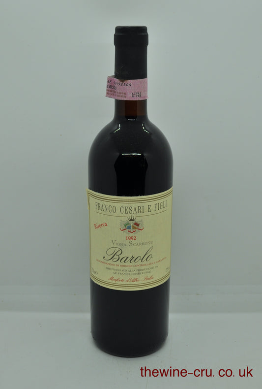 1992 vintage red wine. The bottle is in good condition. Immediate delivery. Free local delivery. Gift wrapping available.
