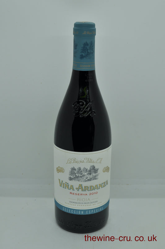 2010 vintage red wine. The bottle is in excellent condition. Immediate delivery. Free local delivery. Gift wrapping available.
