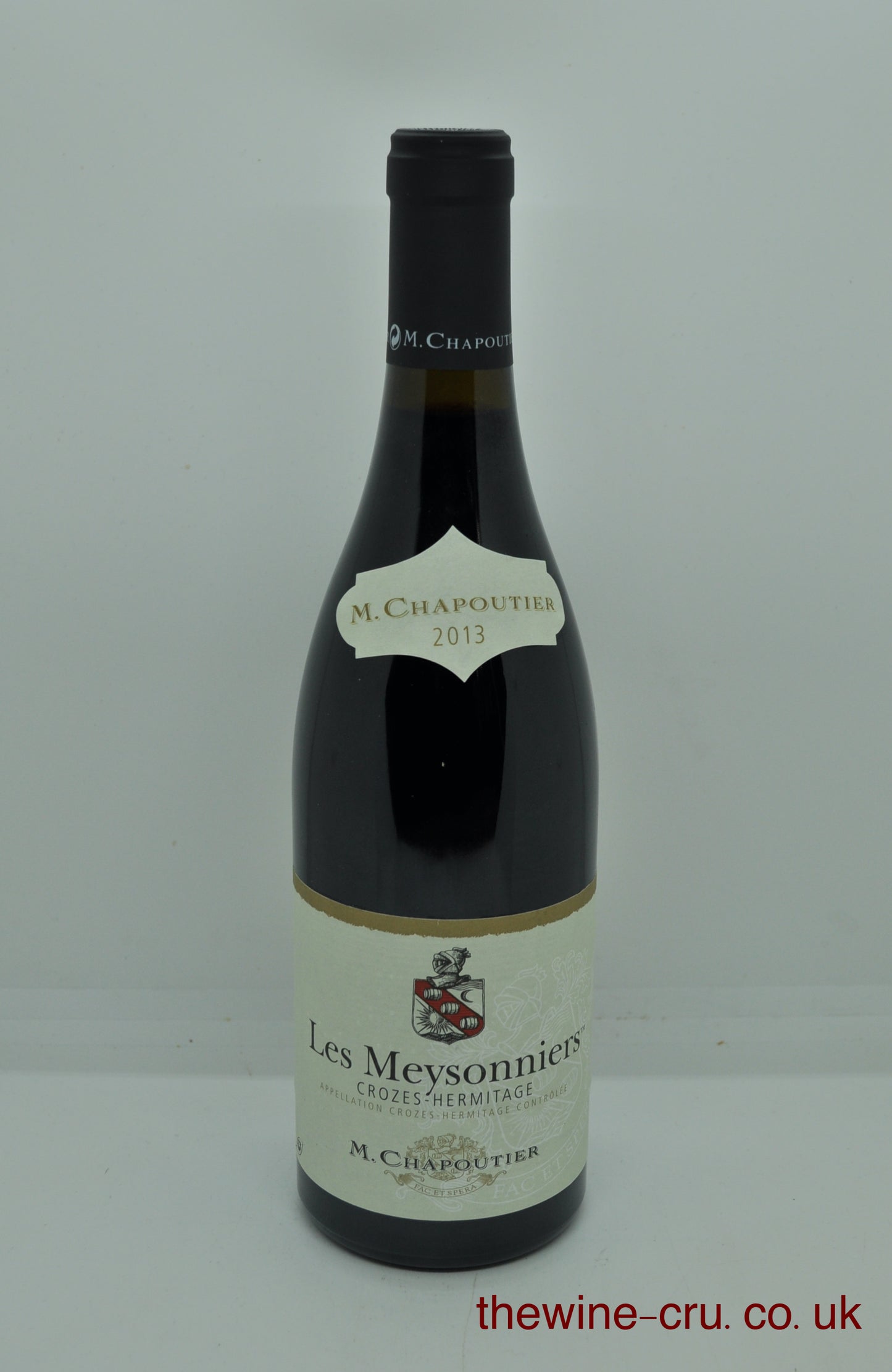 2013 vintage red wine. The bottle is in excellent condition. Immediate delivery. Free local delivery. Gift wrapping available.