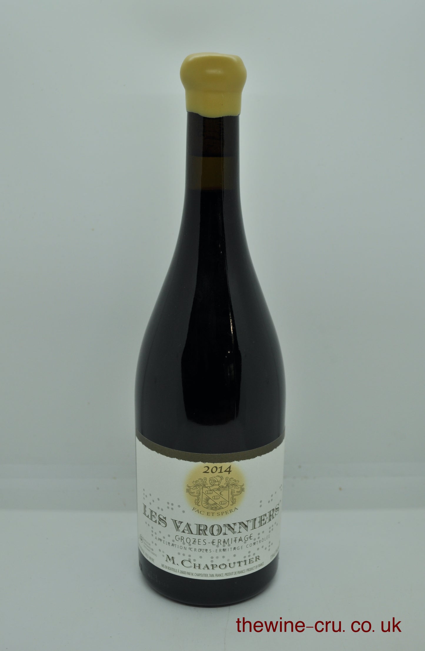 2014 vintage red wine. The bottle is in excellent condition. Immediate delivery. Free local delivery. Gift wrapping available.