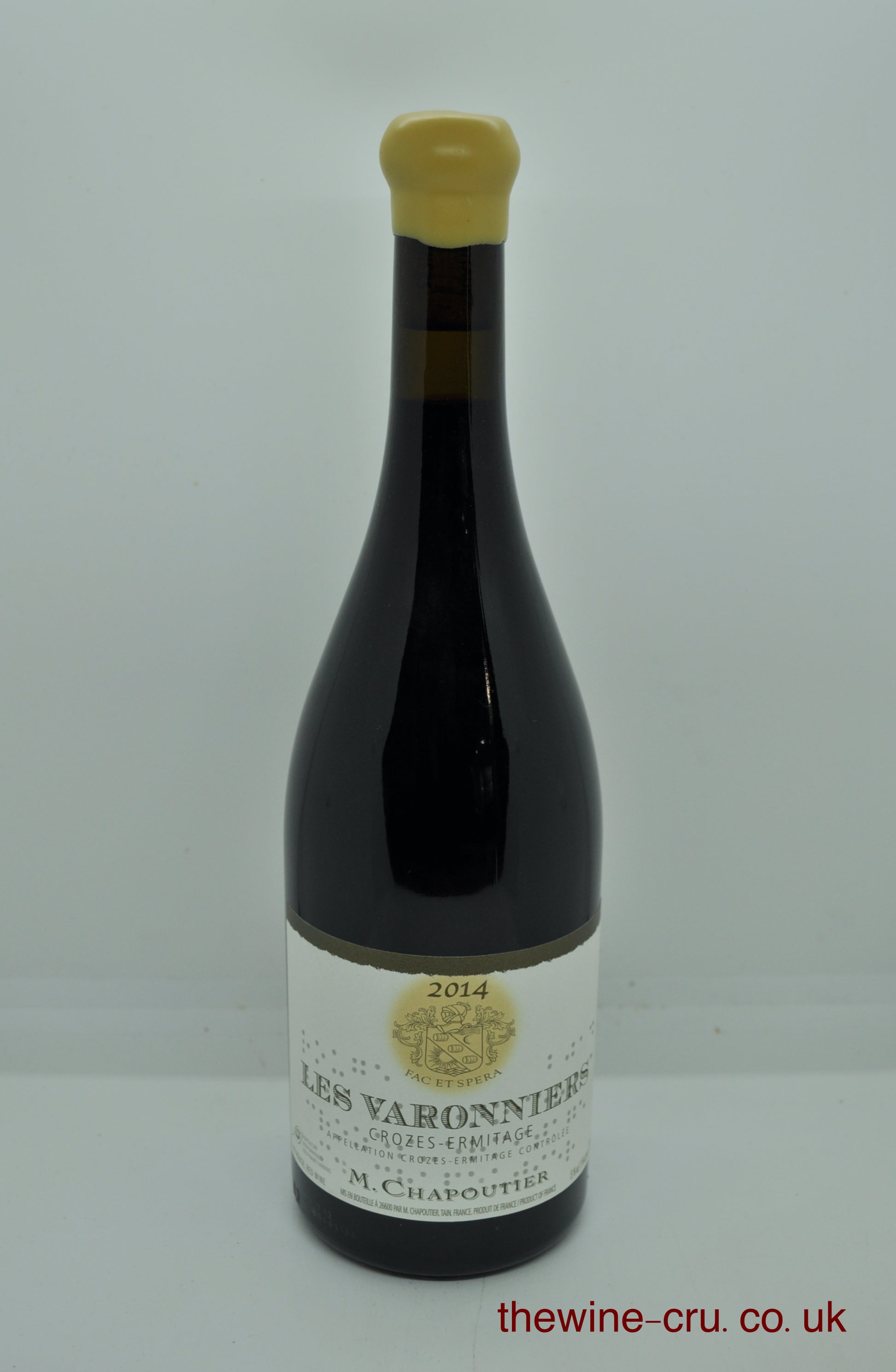 2014 vintage red wine. The bottle is in excellent condition. Immediate delivery. Free local delivery. Gift wrapping available.