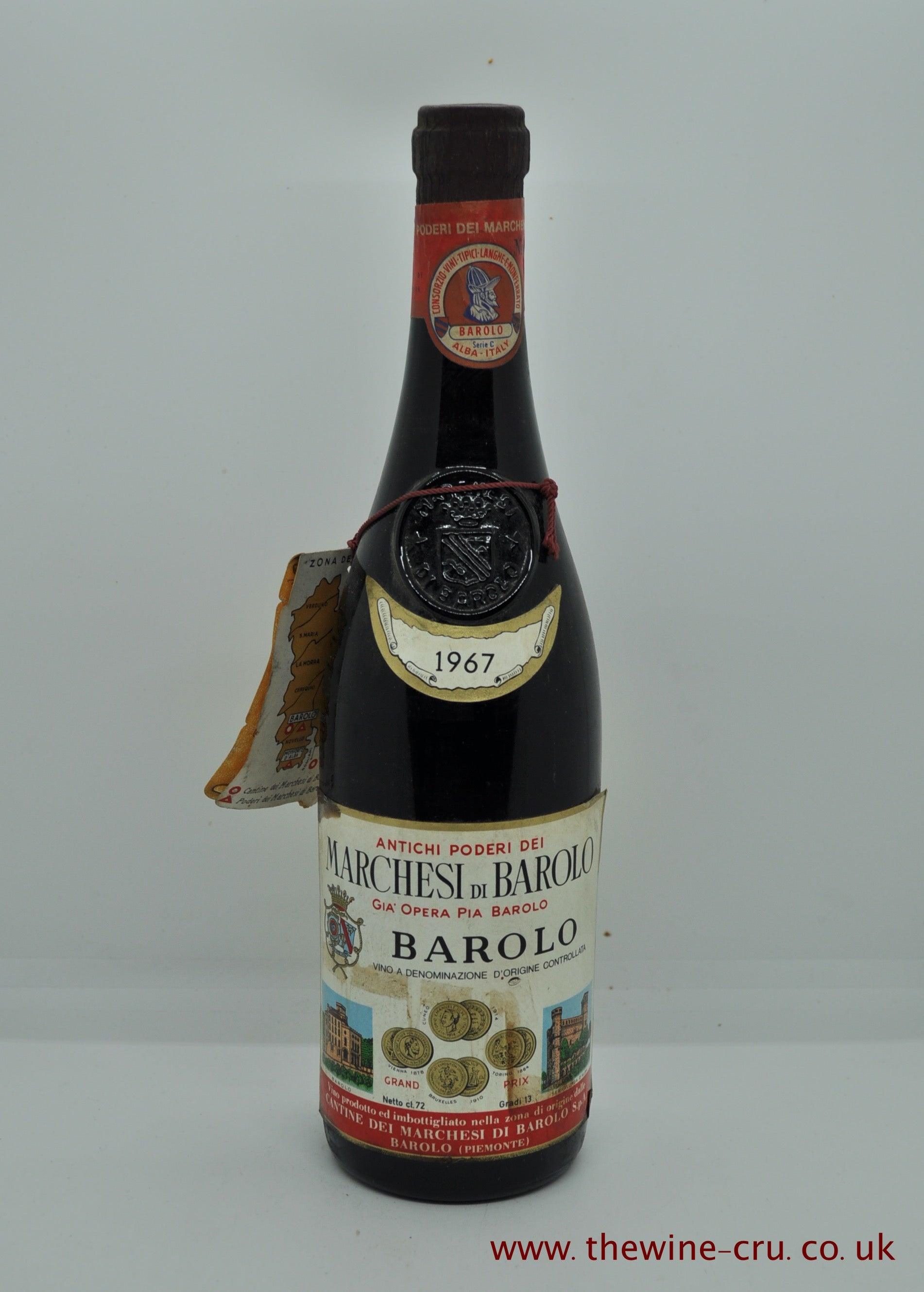 1967 vintage red wine from Italy. The bottle is in good general condition. Immediate delivery. Free local delivery. Gift wrapping available.