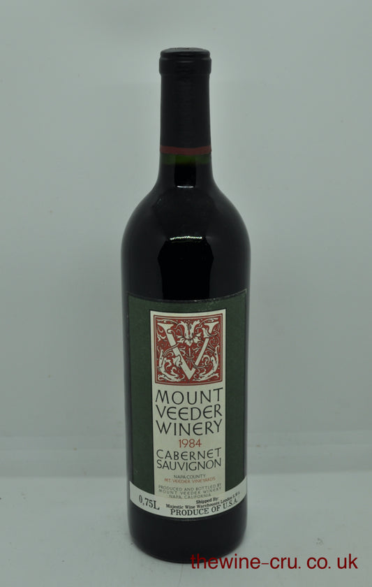 1984 vintage red wine from California. The bottle is in good condition. Immediate delivery. Free local delivery. Gift wrapping available.