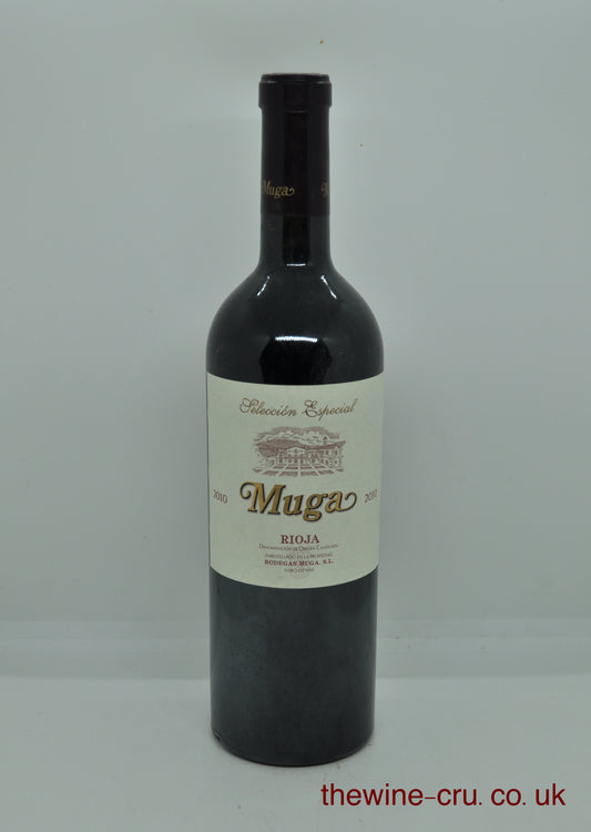 2010 vintage red wine. The bottle is in excellent condition. Immediate delivery. free local delivery. Gift wrapping available.