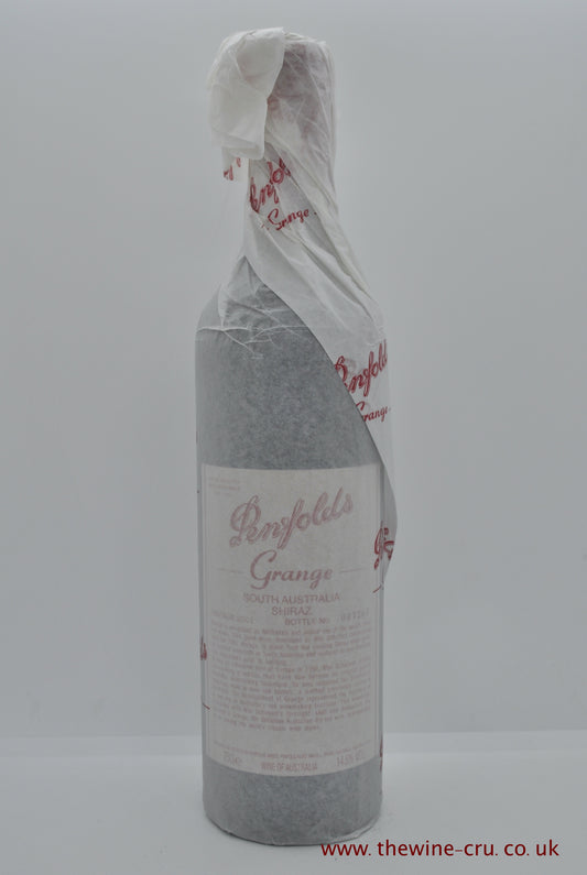 2001 vintage red wine from Australia. The bottle is in good condition. Immediate delivery. Free local delivery. Gift wrapping available.