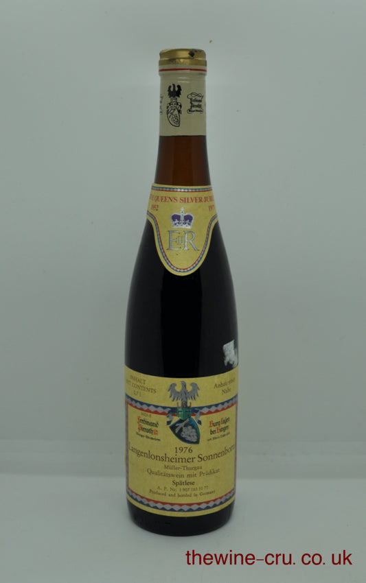 1976 vintage sweet white wine.The bottle is in good general condition with the wine level 3cm below base of cork. Immediate delivery. Free local delivery. Gift wrapping available.