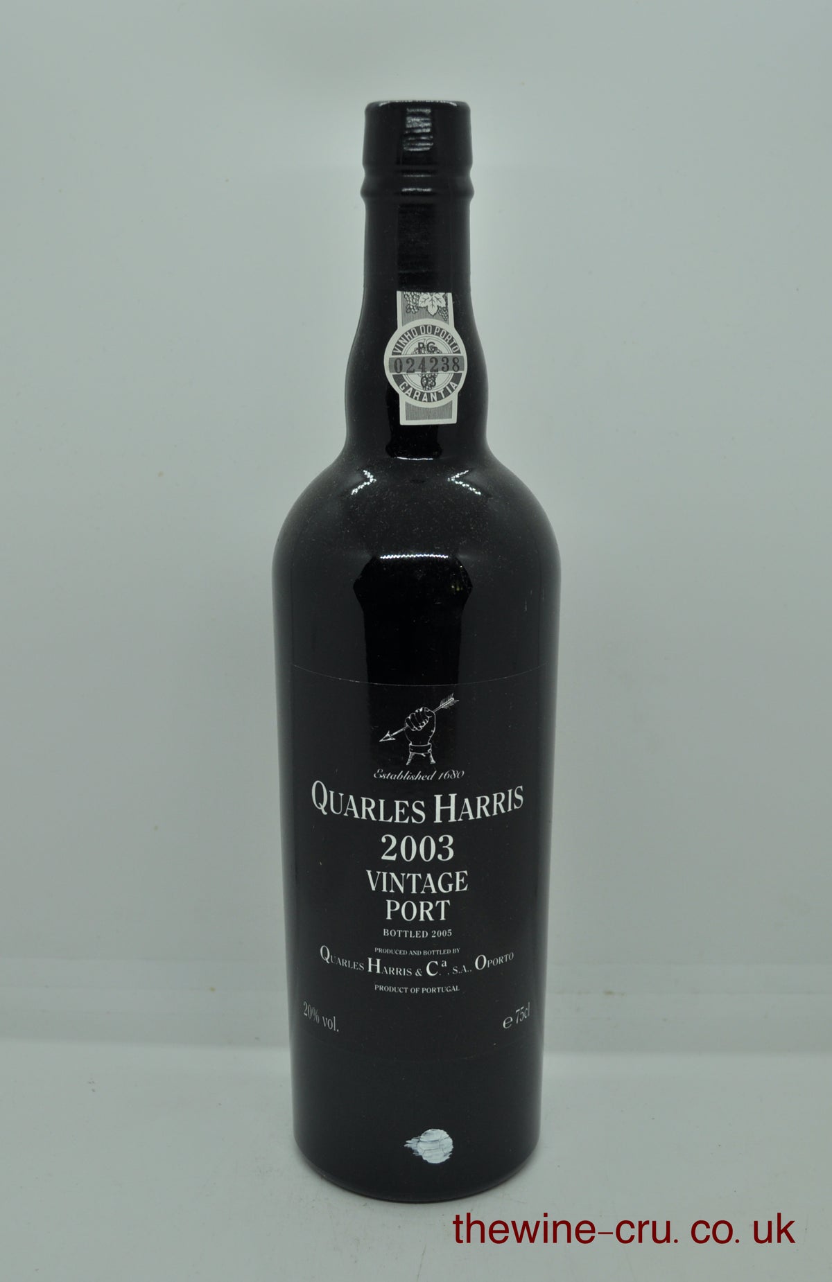 2003 vintage port wine. The bottle is in excellent condition. Immediate delivery. Free local delivery. Gift wrapping available.