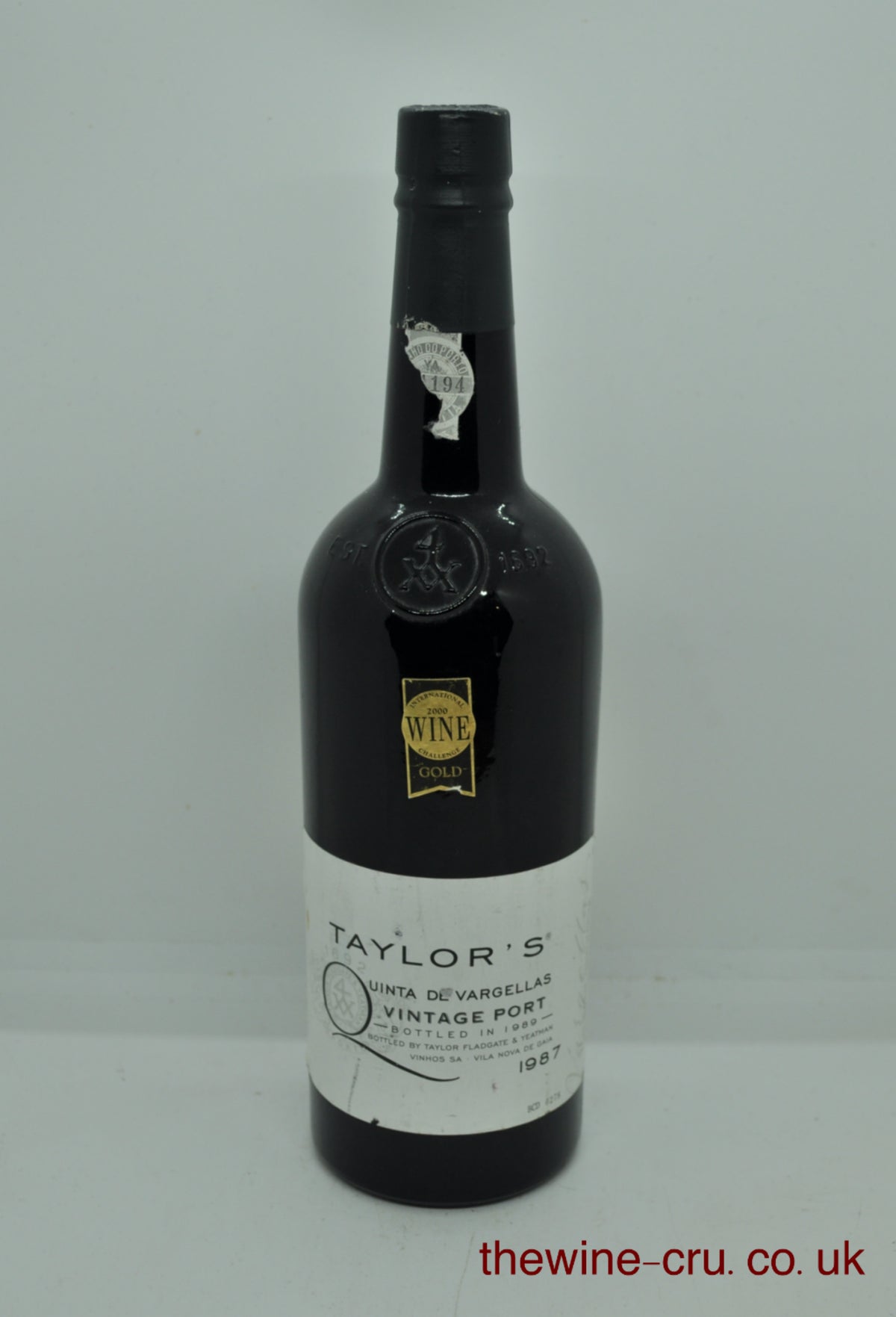 1987 vintage port. The bottle is in good condition. Immediate delivery. Free local delivery. Gift wrapping available.