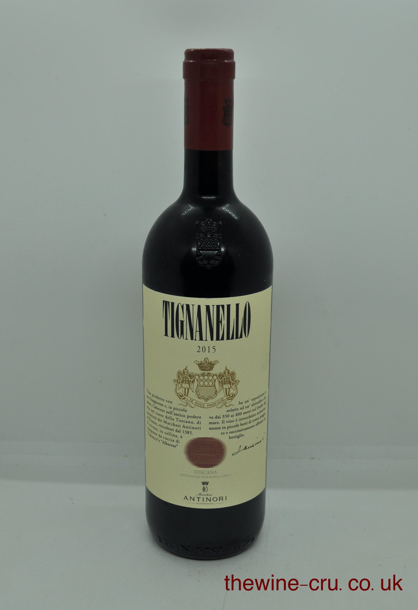 2015 vintage red wine. The bottle is in excellent condition. Immediate delivery. Free local delivery. Gift wrapping available.