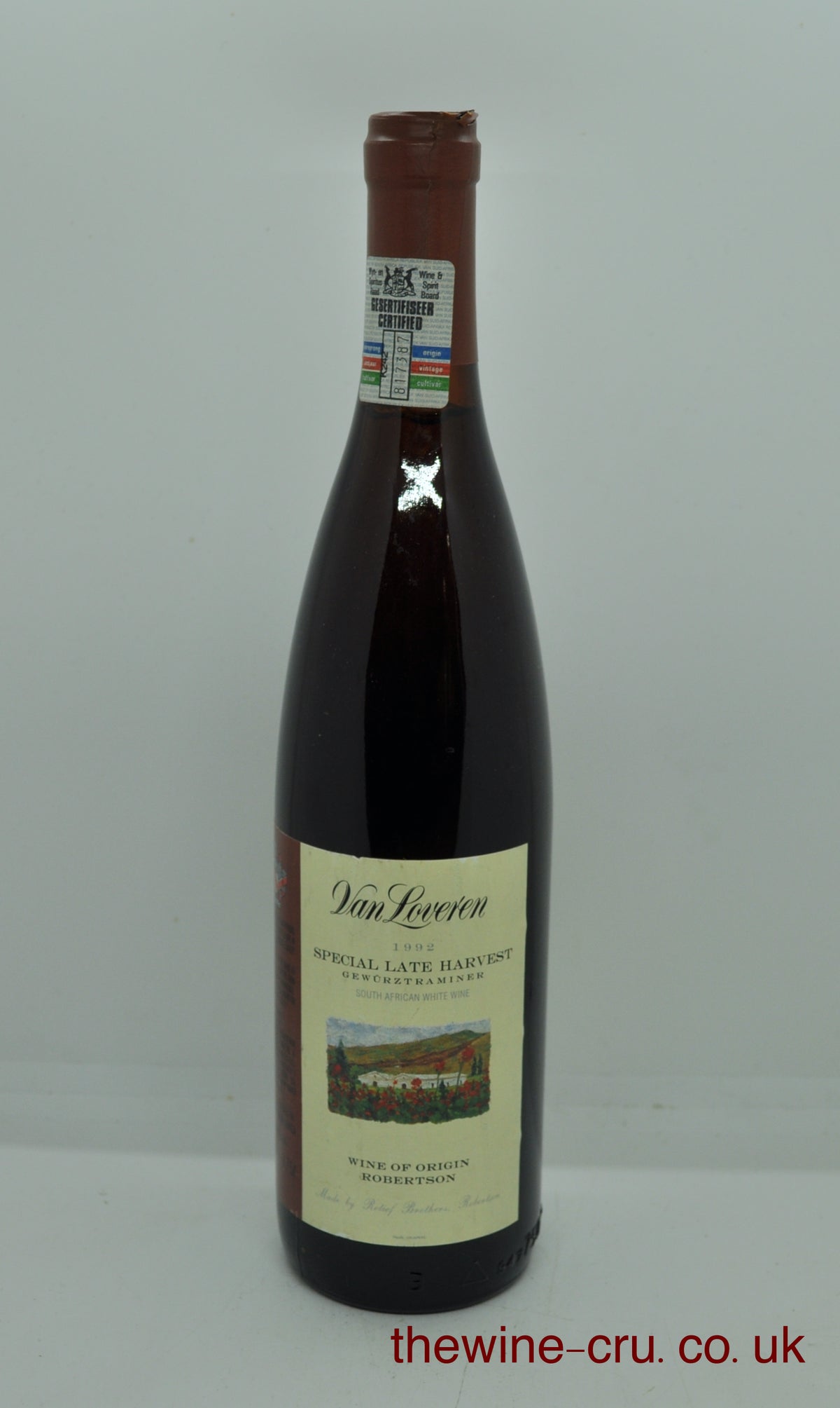 1992 vintage sweet white wine from Robertson, South Africa. The bottle is in good condition. Immediate delivery. Free local delivery. Gift wrapping available.