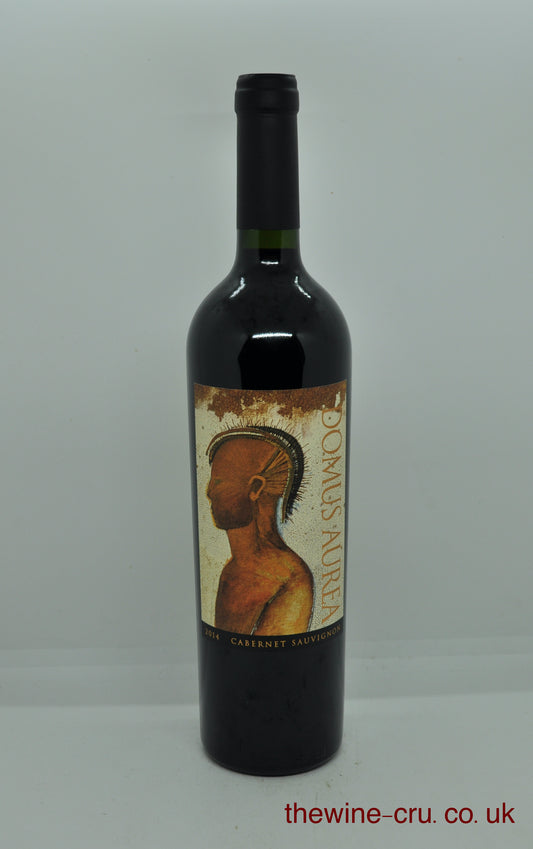 2014 vintage red wine from Chile. The bottle is in good condition. Immediate delivery. Free local delivery. Gift wrapping available.